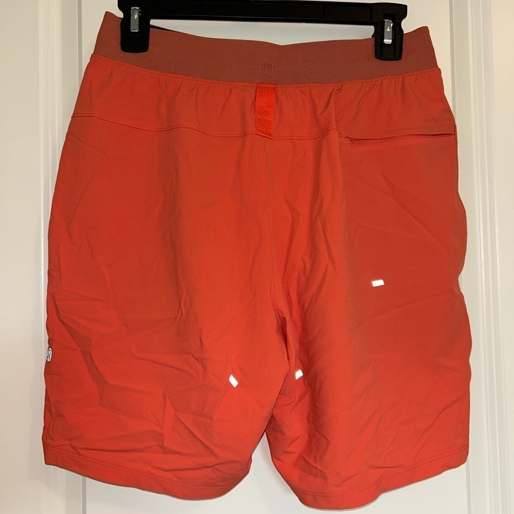Lululemon Men's Orange Athletic Shorts - Picture 7 of 8